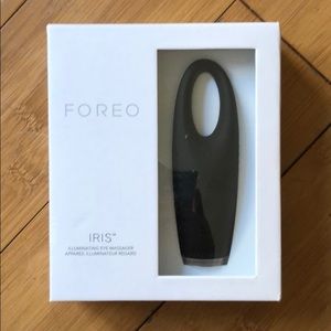 NWT FOREO Iris Illuminating Eye Massager